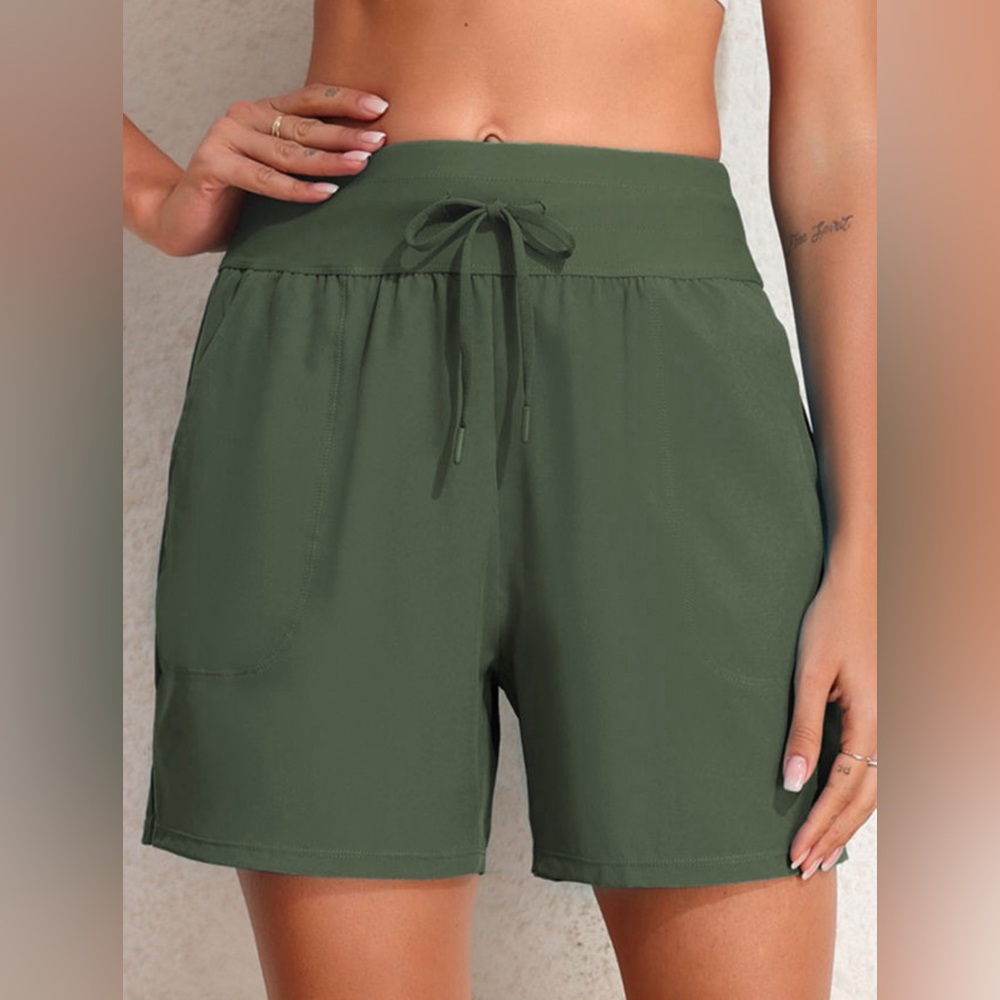 Pocketed Drawstring High Waist Shorts